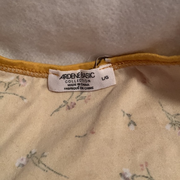 Honey mustard yellow flower tank top. Ardene. Worn a few times, great condition - Picture 2 of 3